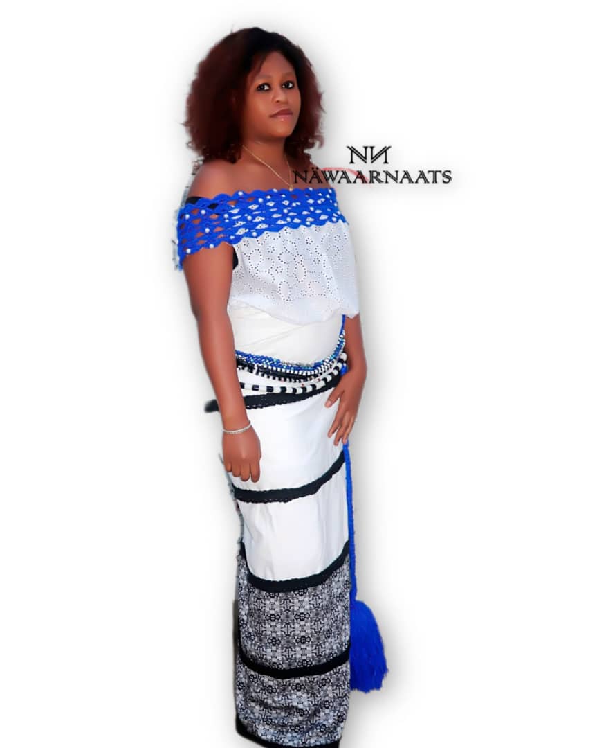 Tenue traditionnelle Maajaaku crocheté main et du perlage